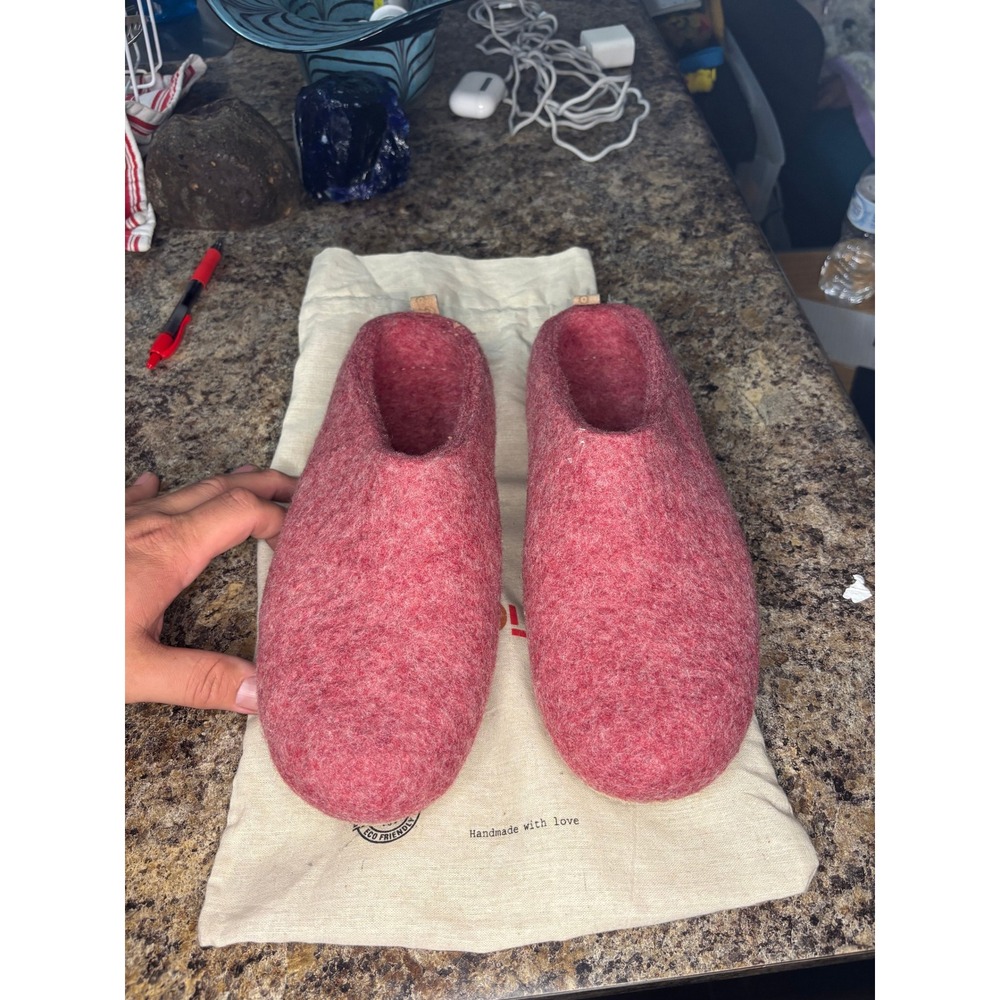 Woolly's Nature Walk Pink Felted Wool Slippers Italian Design Size M 10‎